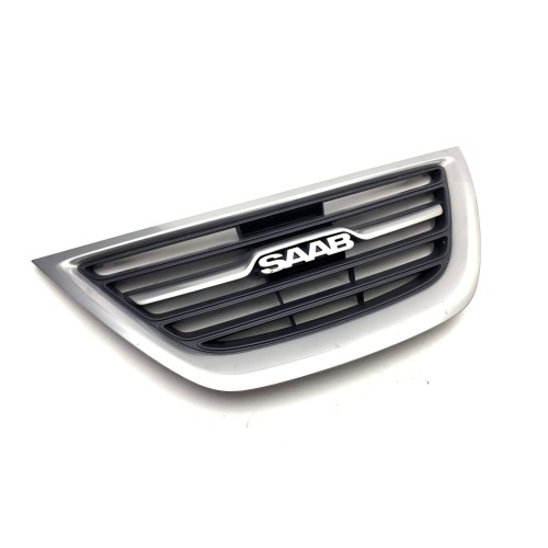 Recycled Genuine Saab 'Griffin' Centre Grill 12824618