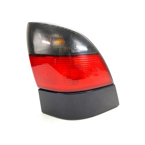Recycled Genuine Saab Right Tail Light On Body 4914669